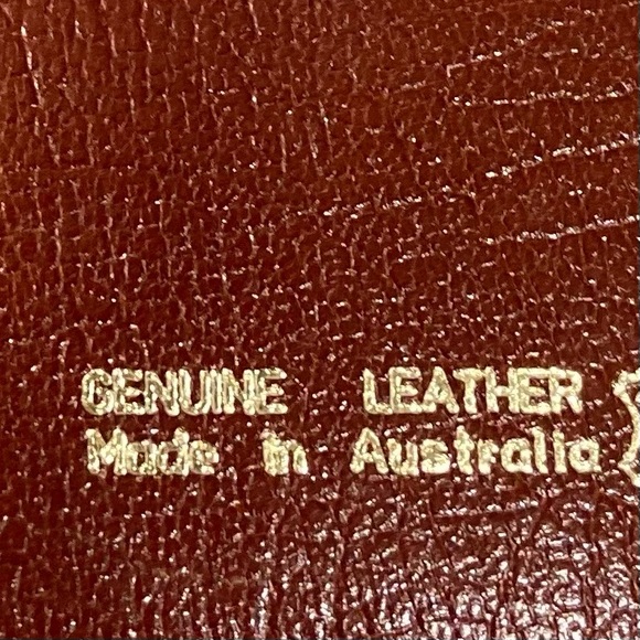 Canberra Australia men genuine leather single fold slim cardholder wallet. Used. - Picture 9 of 9